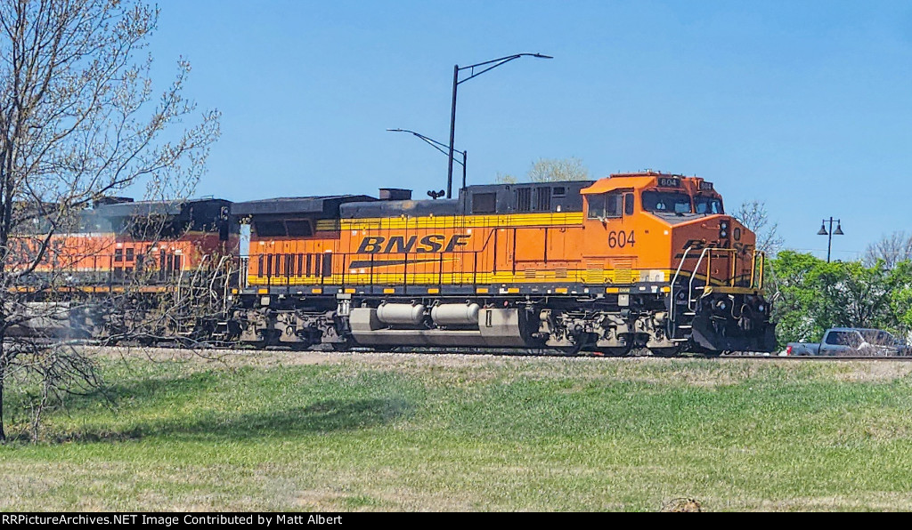 BNSF 604